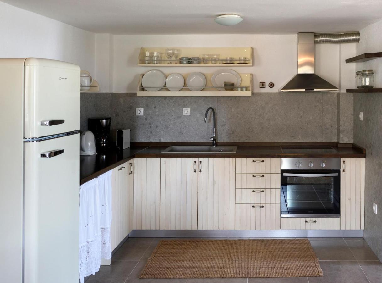 וורוורו 4Elies Apartments מראה חיצוני תמונה