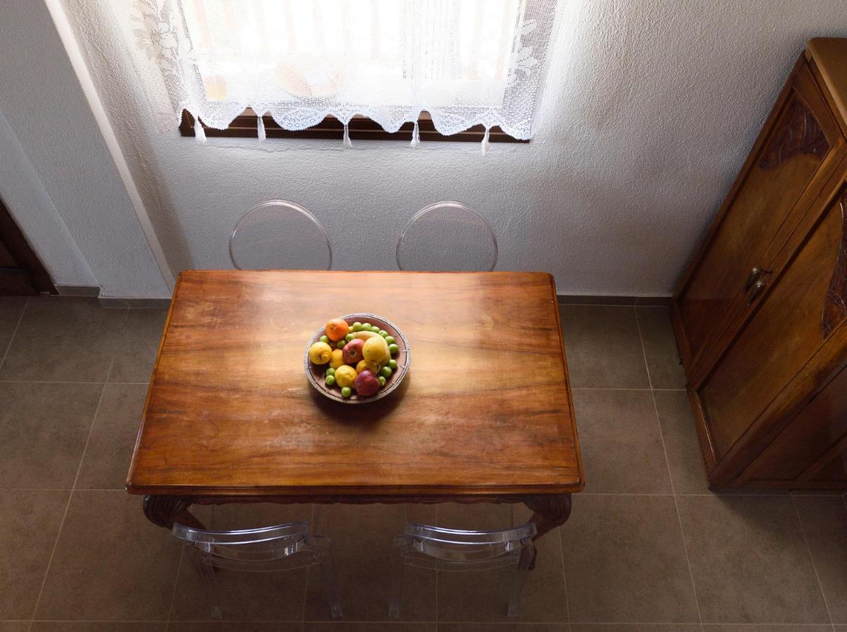 וורוורו 4Elies Apartments מראה חיצוני תמונה